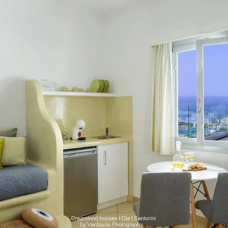 Dreamland ηouses Apartment