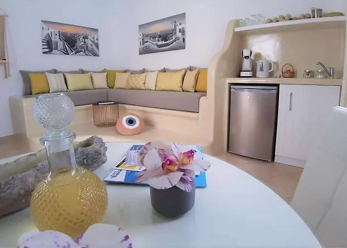 Dreamland ηouses Oia