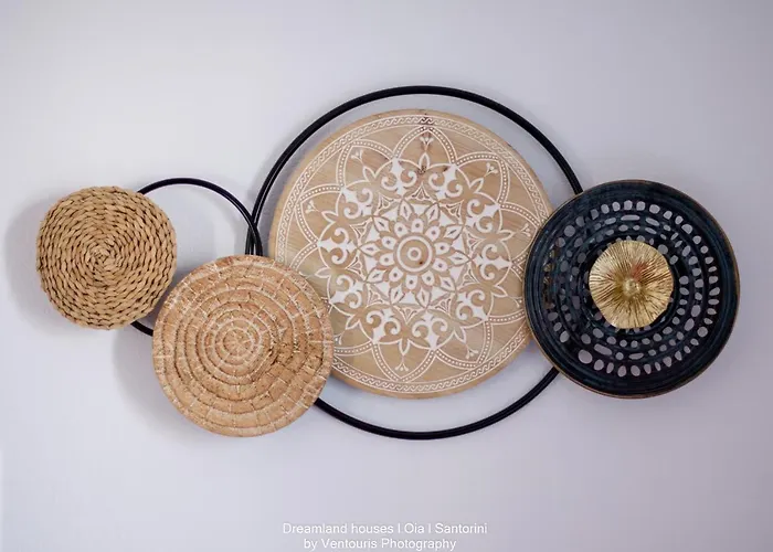 Dreamland ηouses * Oia