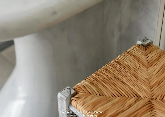 Dreamland ηouses * Oia