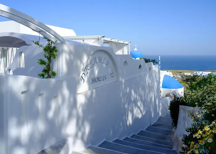 Dreamland ηouses * Oia